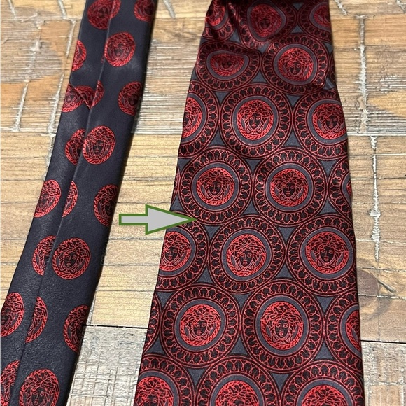 Gianni Versace Tie - Picture 7 of 11